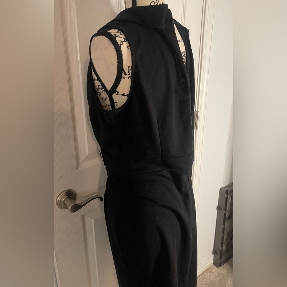 Elegant Black Sleeveless Dress with silver waist buckle size XL - Picture 8 of 14